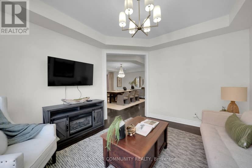 1042 Wilbur Pipher Circle, Newmarket, photo 8