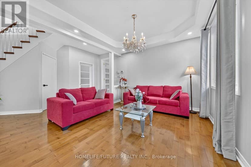 24 Medley Crescent — photo 9 of 40