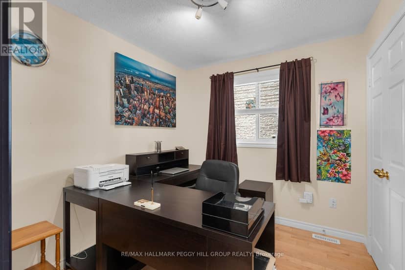 9 Stephanie Lane — photo 12 of 29