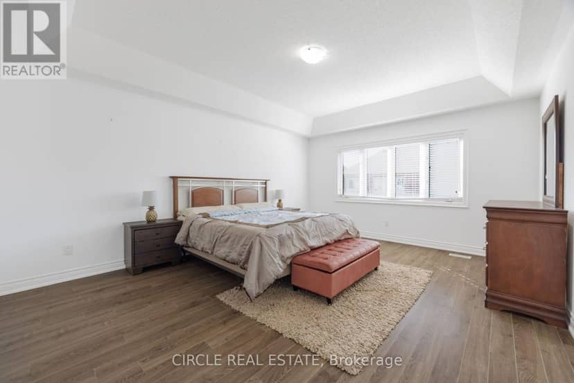 13 Lady Evelyn Crescent — photo 18 of 40