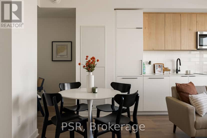 2011 - 1185 Dupont Street — photo 19 of 40