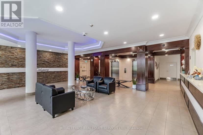 PH05 - 250 Webb Drive, Mississauga, photo 3