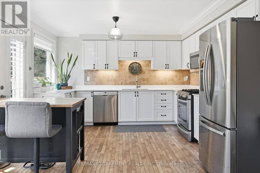 2206 Casselman Court — photo 13 of 40