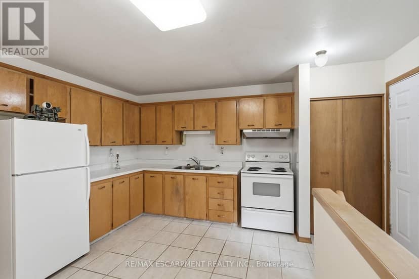 44 McDonald Court — photo 9 of 24