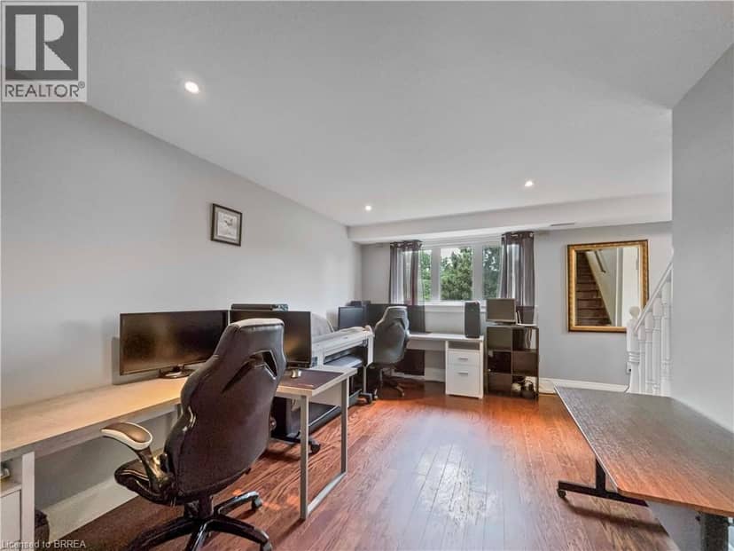 138 COCKSHUTT Road — photo 13 of 40