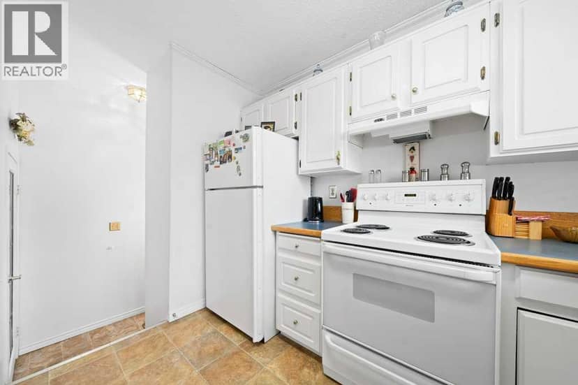 19 Greenbrook Way E — photo 10 of 36