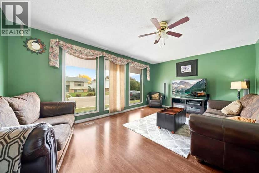 19 Greenbrook Way E, Brooks, photo 5