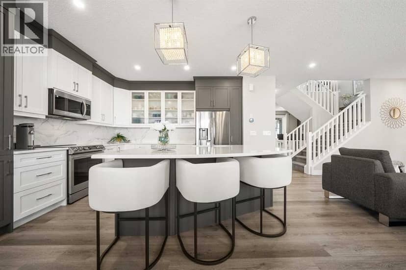 605 Southwinds Close SW — photo 15 of 40