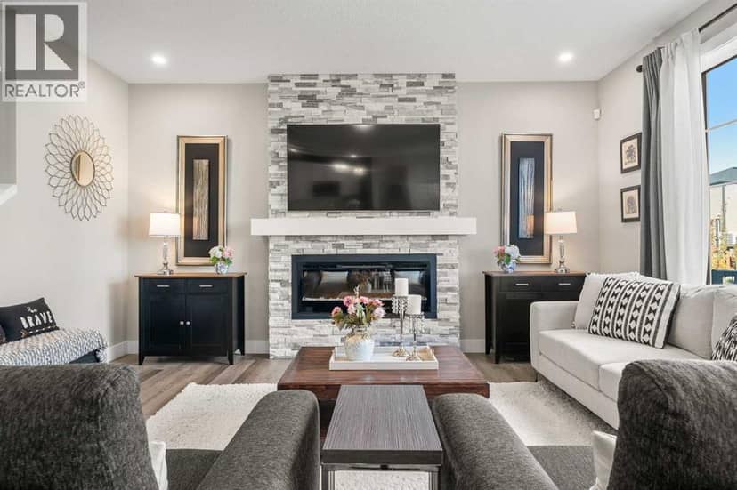 605 Southwinds Close SW — photo 9 of 40