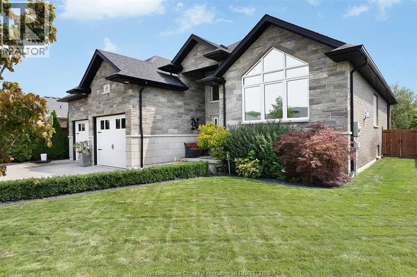69 Conservation Boulevard, Kingsville, photo 2