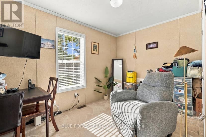41 - 3100 Dorchester Road — photo 19 of 37