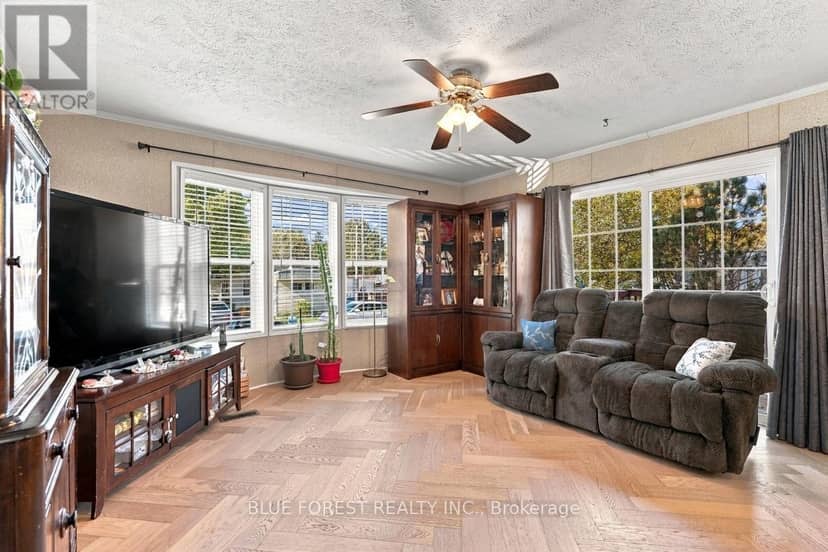 41 - 3100 Dorchester Road, Thames Centre, photo 8