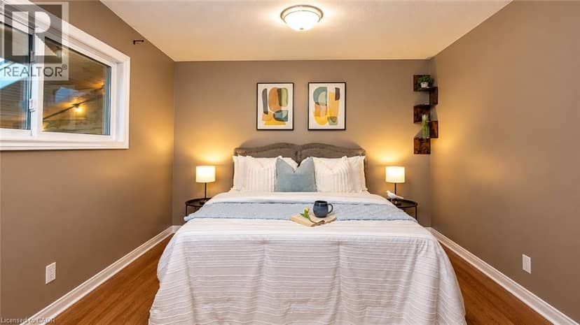 18 CLEARVIEW Drive — photo 12 of 40