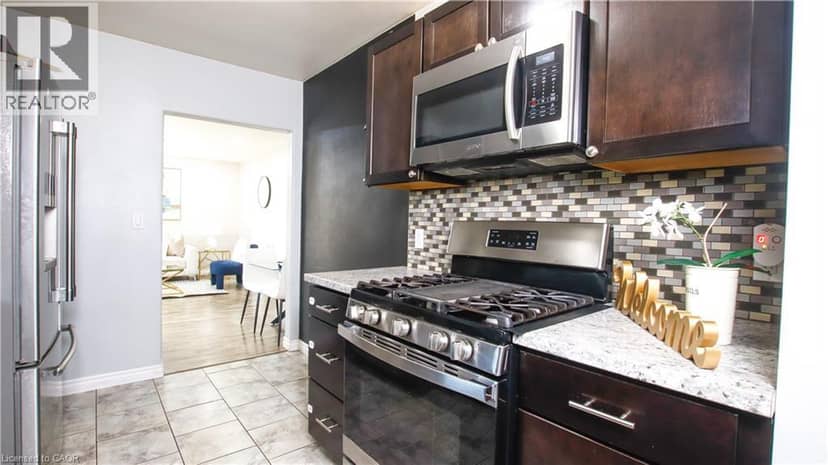 18 CLEARVIEW Drive — photo 11 of 40