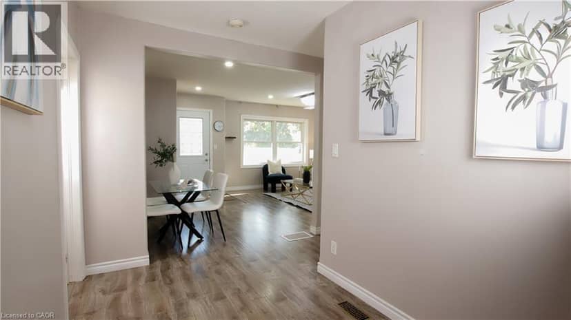 18 CLEARVIEW Drive — photo 17 of 40