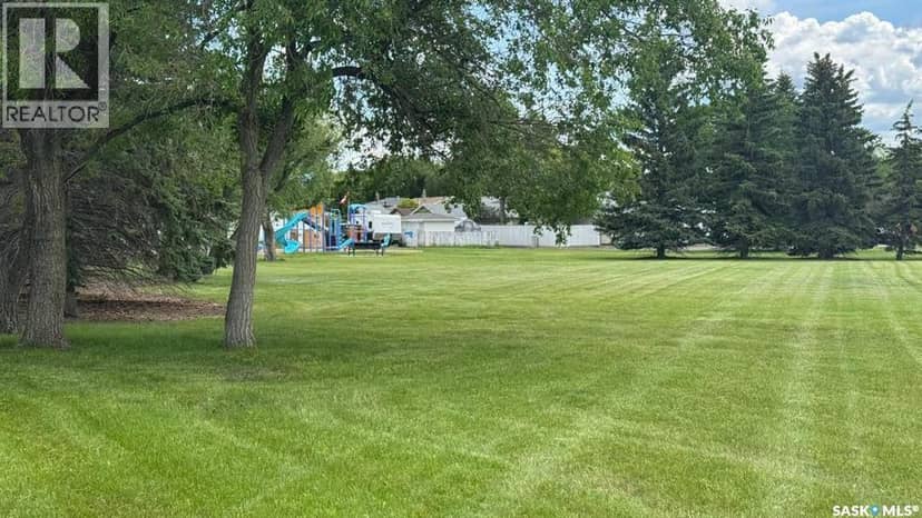 61 Bannister AVENUE — photo 36 of 36