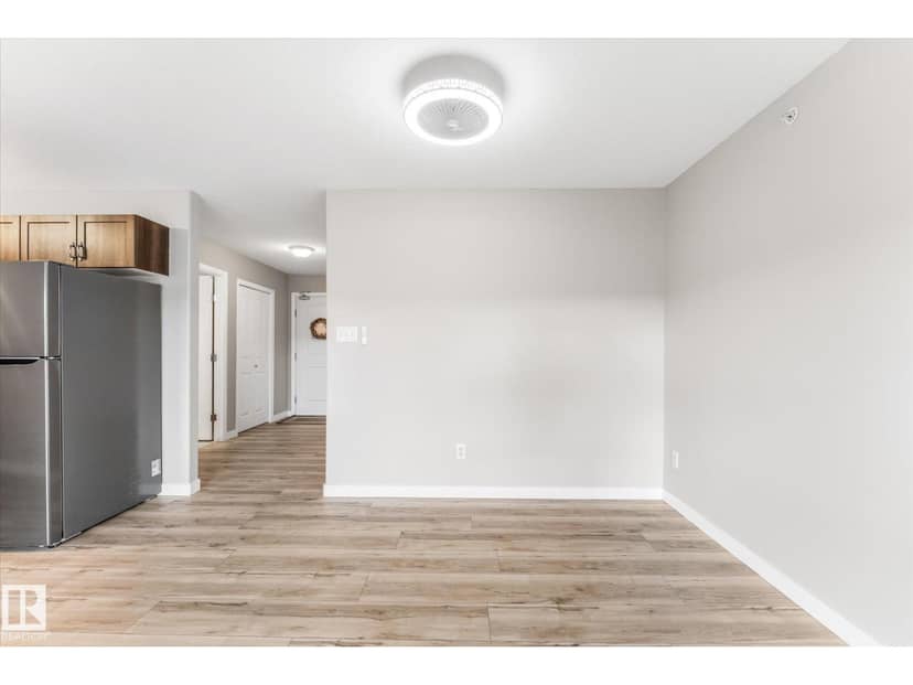 #437 50 Woodsmere Cl — photo 12 of 40