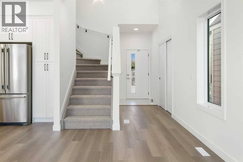 118, 2230 81st Street SW, Calgary, photo 3