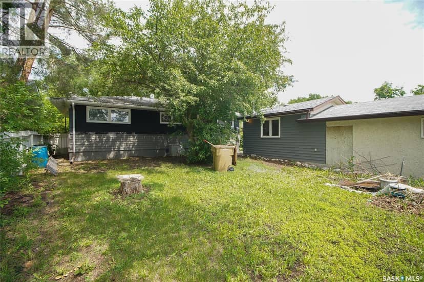 61 Bannister AVENUE — photo 29 of 36