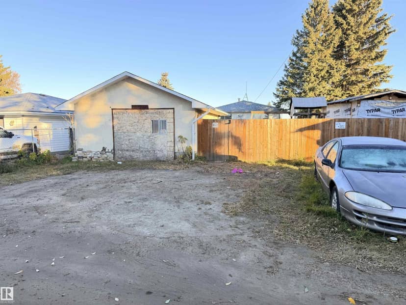 10719 103 ST — photo 38 of 40