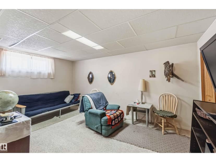 10928 41A AV NW — photo 37 of 40