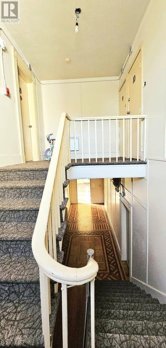 96 Upper Prince Street — photo 22 of 27