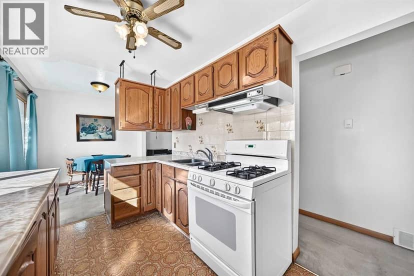 435 51 Avenue — photo 22 of 40