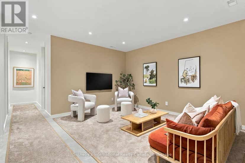 32 Ahrens Street W — photo 35 of 40
