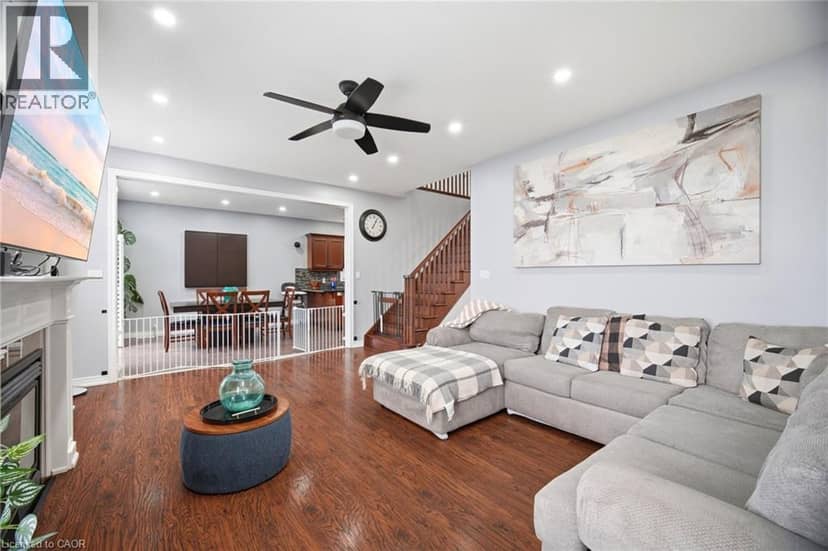 79 GARINGER Crescent — photo 11 of 40
