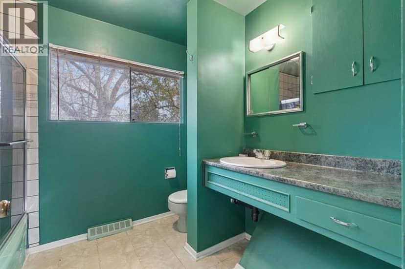 41 Fraser Road SE — photo 10 of 33