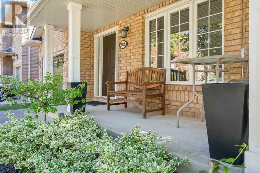 2206 Golden Orchard Trail, Oakville, photo 5