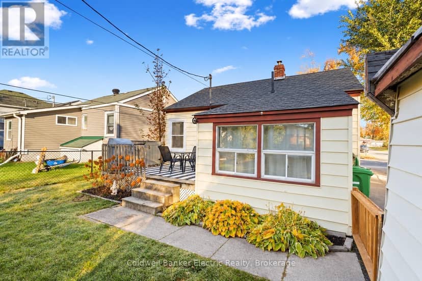 231 Woodbine Avenue — photo 20 of 24