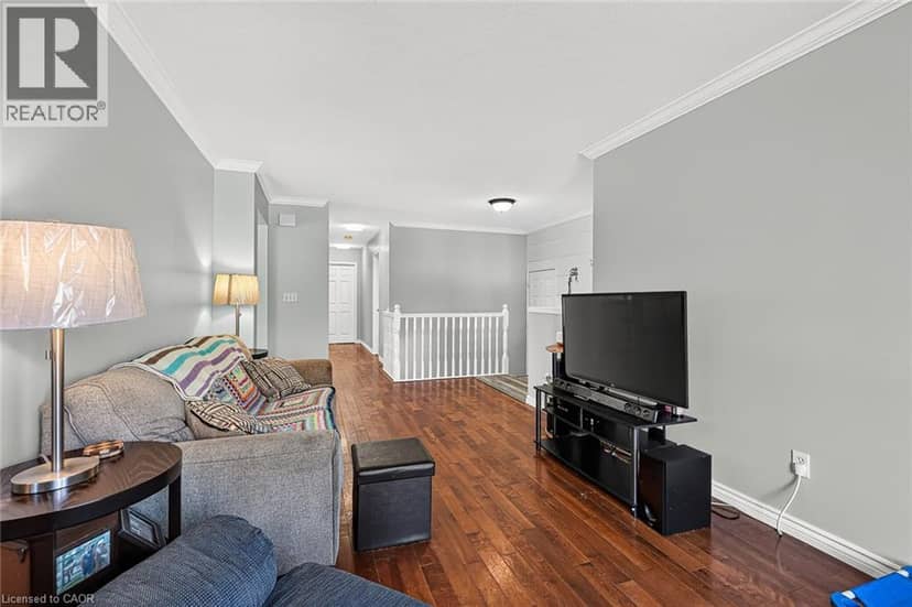 37 SPRING Street — photo 16 of 40