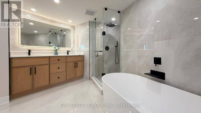 2201 - 85 Skymark Drive — photo 23 of 40