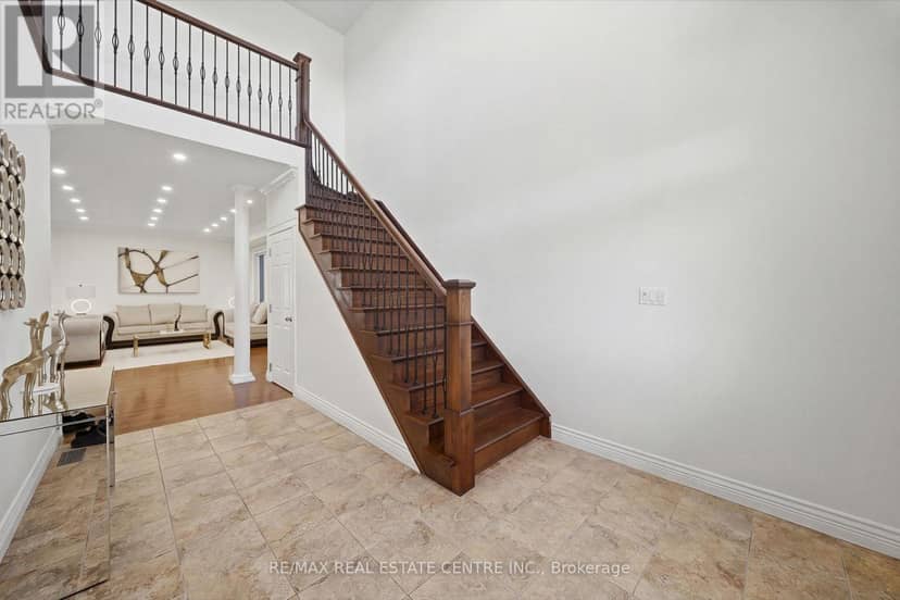509 St Moritz Avenue — photo 9 of 40