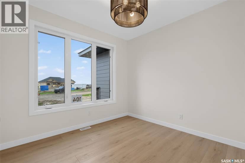 104 Lakewood DRIVE — photo 4 of 40