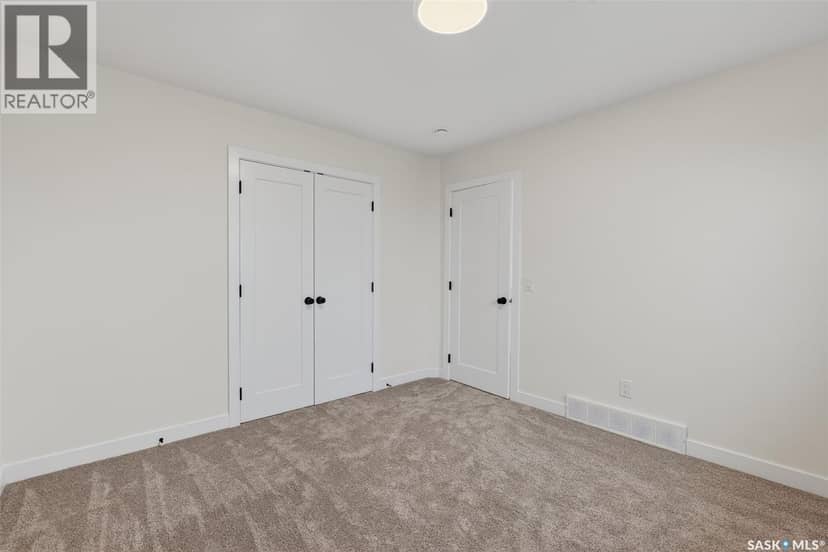 104 Lakewood DRIVE — photo 35 of 40