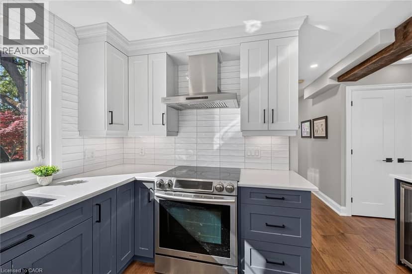 10 MULOCK Avenue — photo 12 of 40