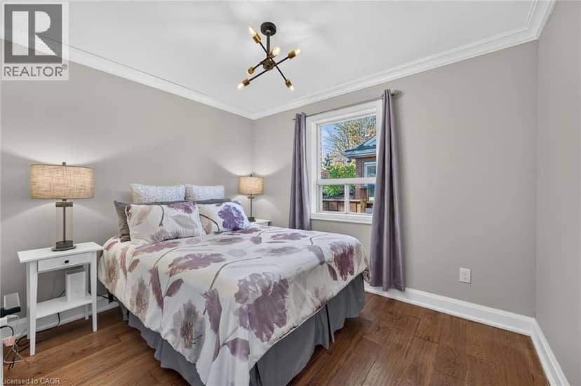 10 MULOCK Avenue — photo 23 of 40