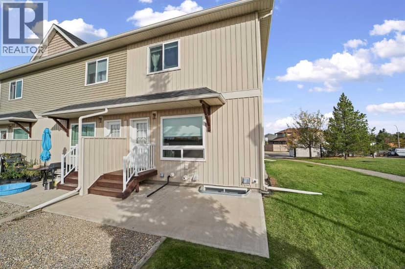 101 Clover Way, Carstairs, photo 3