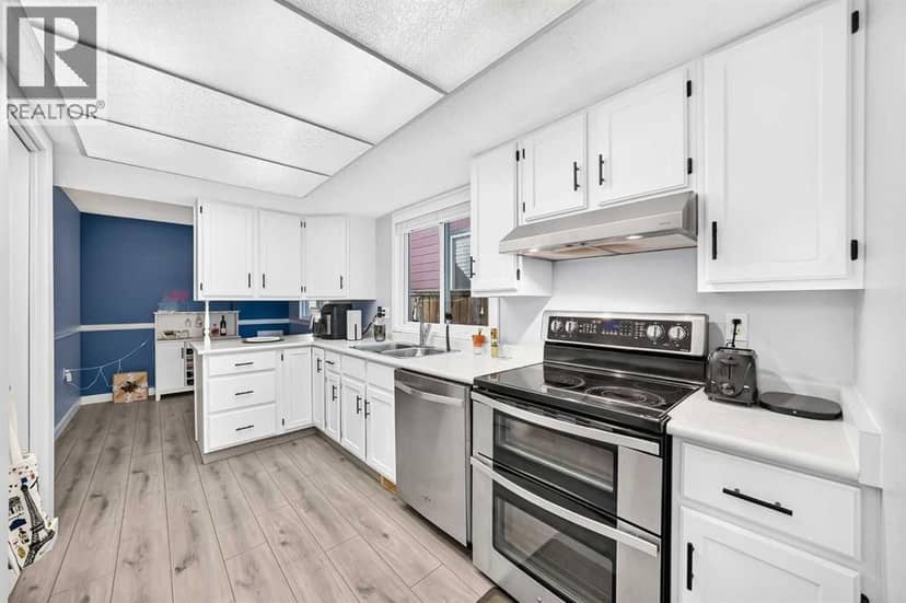 52 Cedargrove Road SW, Calgary, photo 2