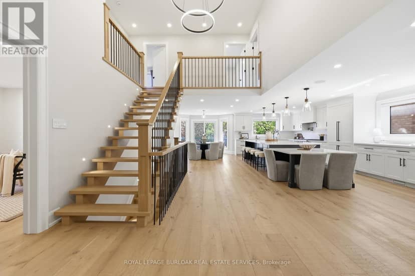 2029 Kempton Park Drive, Mississauga, photo 2