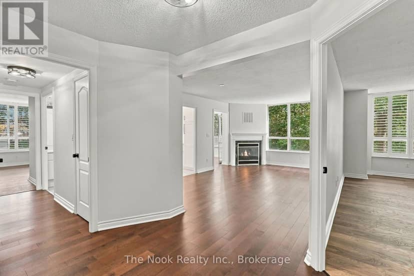 213 - 1 Ripley Avenue — photo 22 of 40