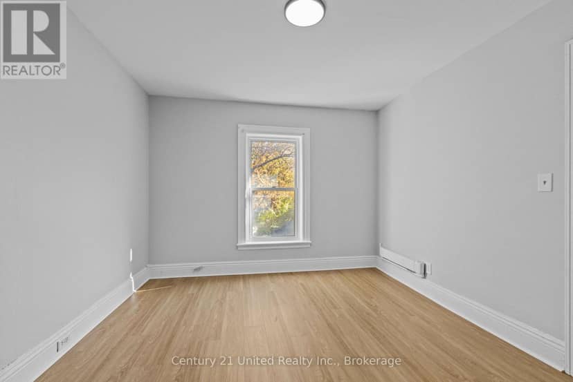 436 George Street S — photo 18 of 31