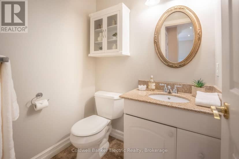 958 Smithside Court — photo 10 of 24