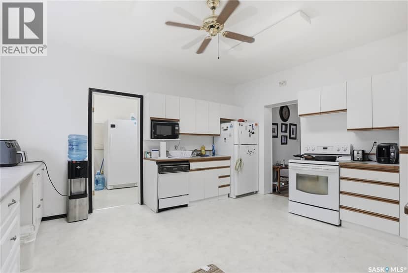 510 Andrew STREET — photo 2 of 16