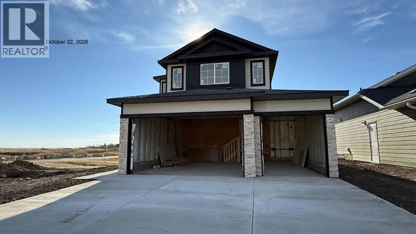 641 Mandalay Boulevard, Carstairs, photo 2