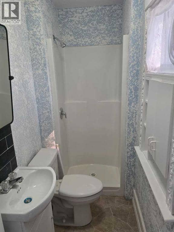 511 12C Street N — photo 11 of 24