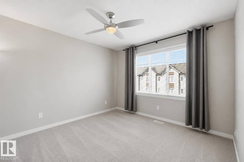 #4 320 Secord Bv NW — photo 21 of 34