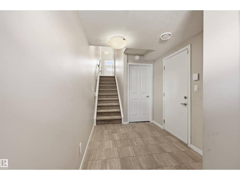 #4 320 Secord Bv NW — photo 26 of 34